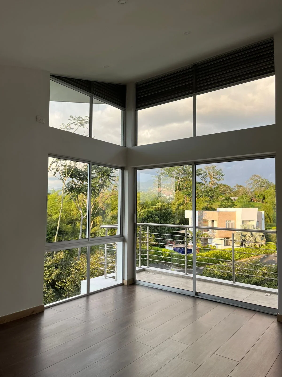 casa · Piso 1 — foto 1 de 17